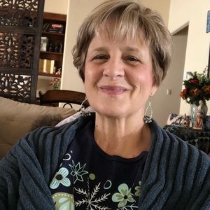 Meet your Posher, Joann